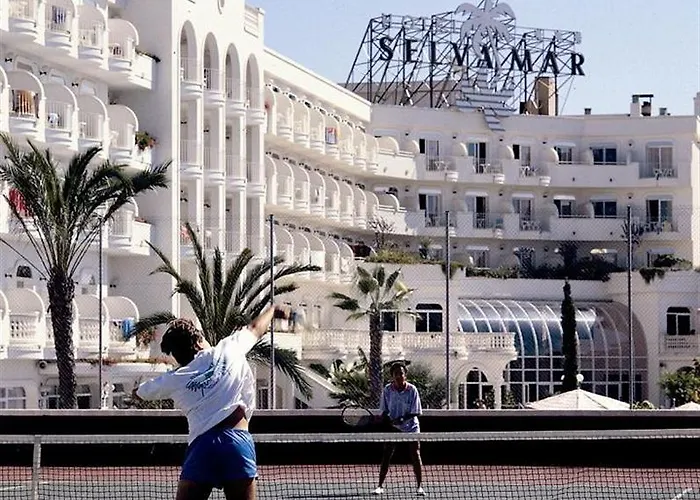 Hotel Suneo Costa Brava 4*