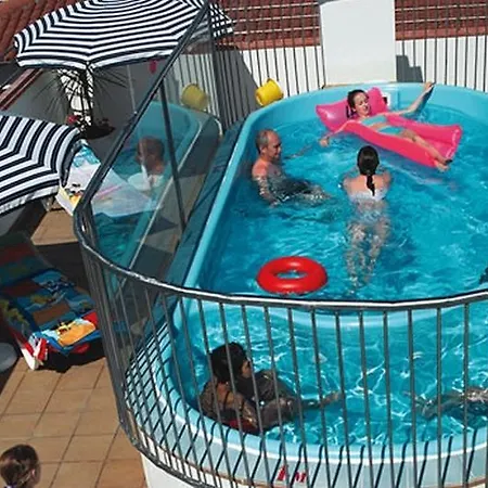 Suneo Costa Brava 4* יורט דה מאר