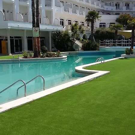 Suneo Costa Brava יורט דה מאר